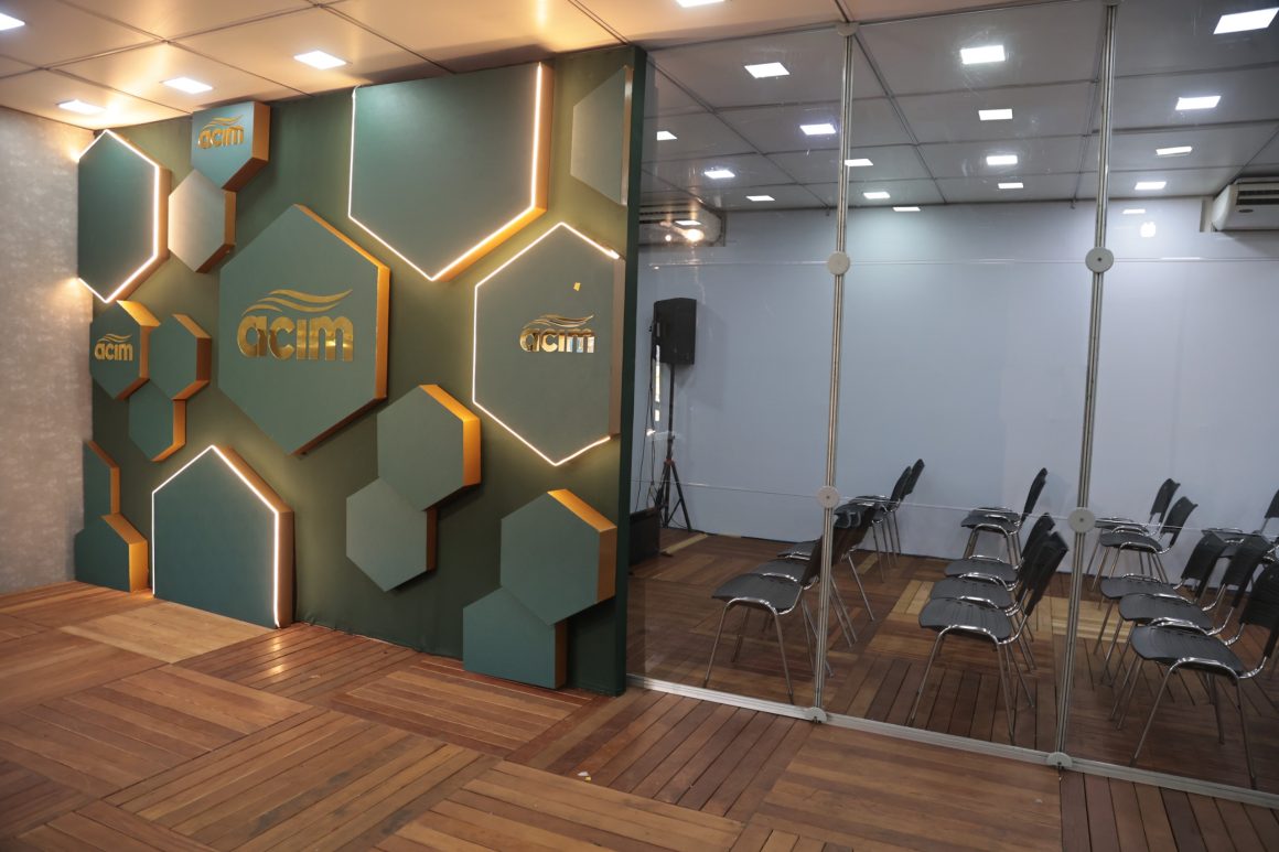 Estande da Acim na Expoingá reunirá parceiros com soluções empresariais e linhas de crédito