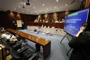 Assembleia Legislativa debate urgência na prevenção do abuso infantil e alerta para perigos dentro de casa