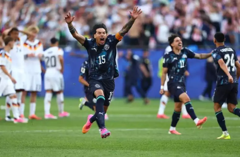 Paraguai elimina a Alemanha nos pênaltis e volta às oitavas de final da Copa após 16 anos