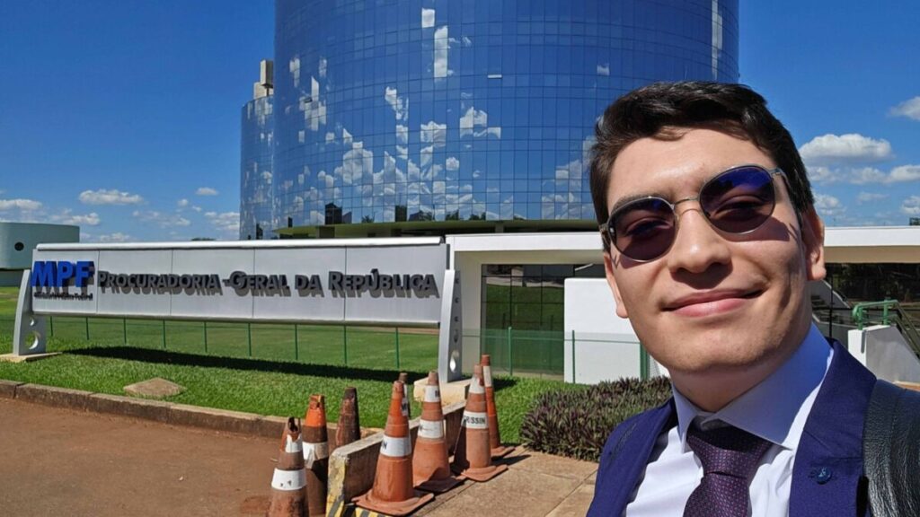 Advogado de Mamborê é aprovado para procurador da República e pode ser o mais jovem do país