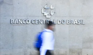 Banco Central eleva para 2% previsão de crescimento da economia brasileira em 2026