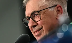 De olho na bola parada, Seleção Brasileira estreia neste sábado (13) na Copa do Mundo sob mistério de Ancelotti