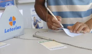 Três apostas dividem prêmio da Lotofácil e Lotomania faz novo milionário em Minas Gerais