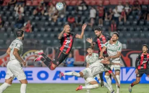 Brasileirão tem rodada com jogos adiados e confrontos decisivos; confira resultado das partidas desta quarta (29)