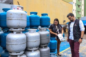 Preço do gás de cozinha varia até 17,39% em Maringá, aponta pesquisa do Procon