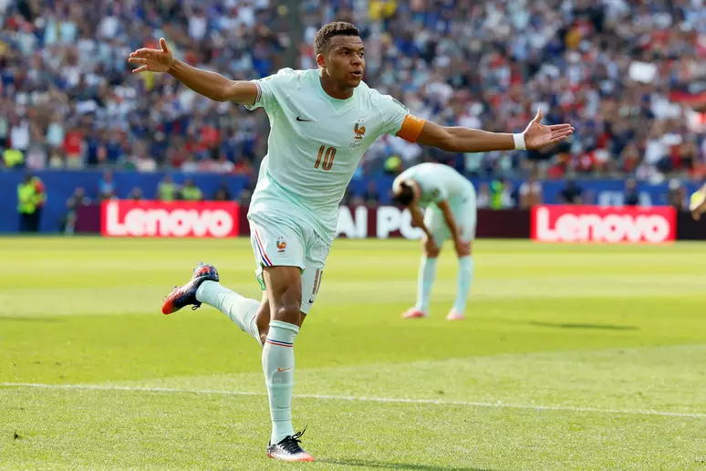 França vence Marrocos, avança à semifinal e vê Mbappé assumir artilharia da Copa do Mundo