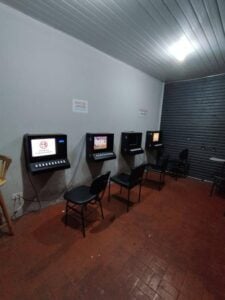 Policial civil é condenado por desviar máquinas caça-níqueis apreendidas em Umuarama
