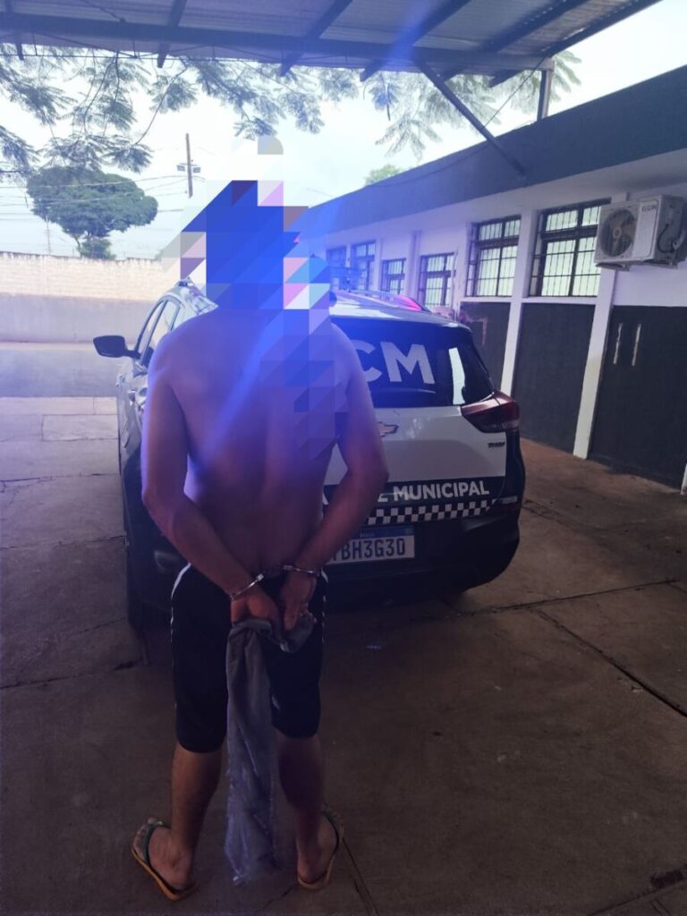 GCM prende foragido da Justiça durante abordagem na Rua Fernão Dias, em Maringá
