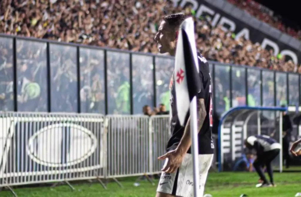 Vasco volta à semifinal da Sul-Americana após 15 anos e São Paulo é eliminado pelo Boca Juniors