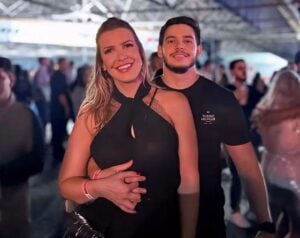Gassi Paola de Souza Mazia e João Vítor Domingues Romeiro