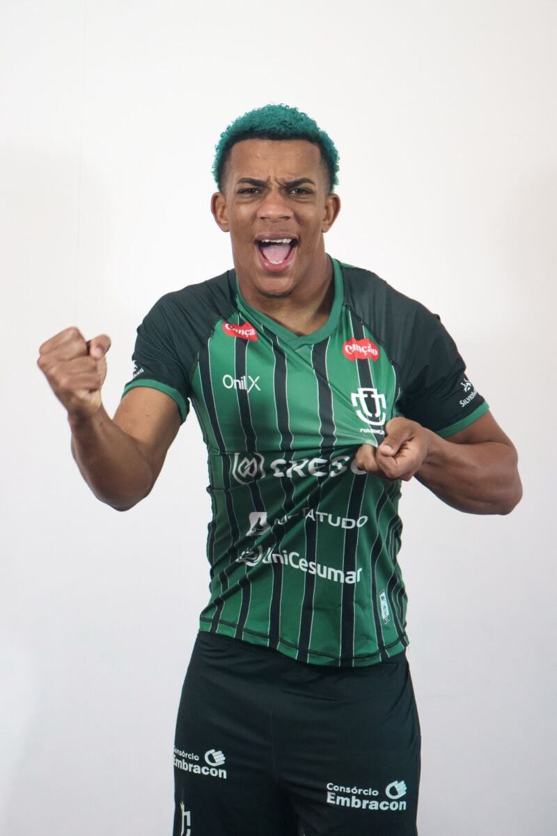 Após empréstimo ao Uberlândia, Júlio Rodrigues retorna ao Maringá FC