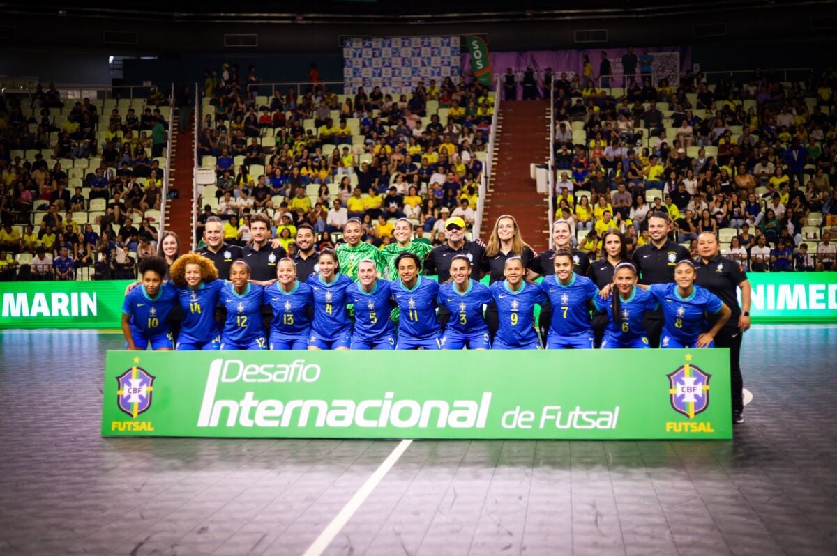 Brasil vence o Japão nos dois amistosos de futsal feminino disputados em Maringá