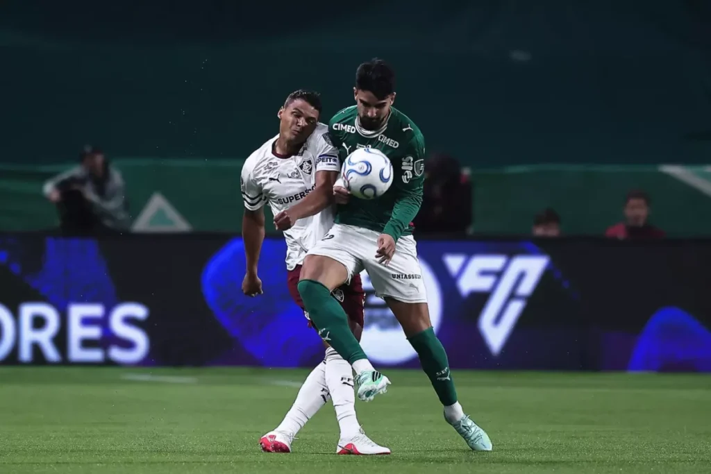 Nos pênaltis, Palmeiras despacha Fluminense e vai à final da Liberta