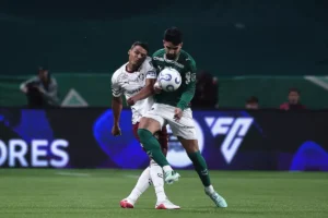 Nos pênaltis, Palmeiras despacha Fluminense e vai à final da Liberta